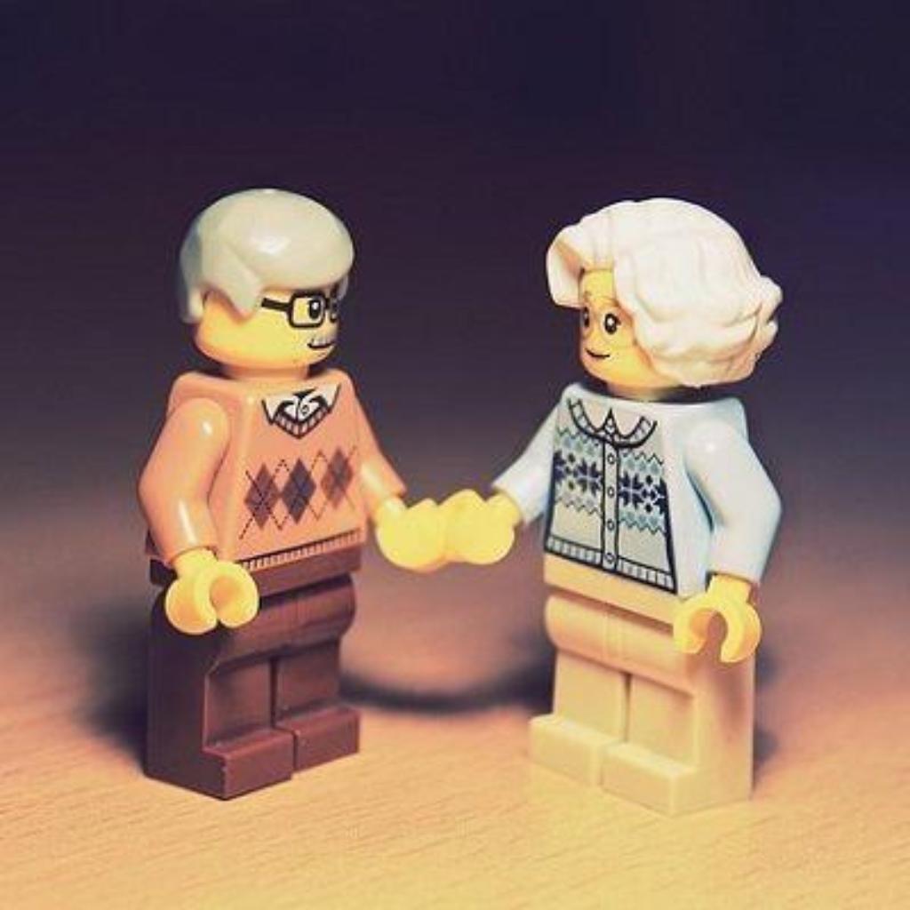 old-couple-7647251_pixabay